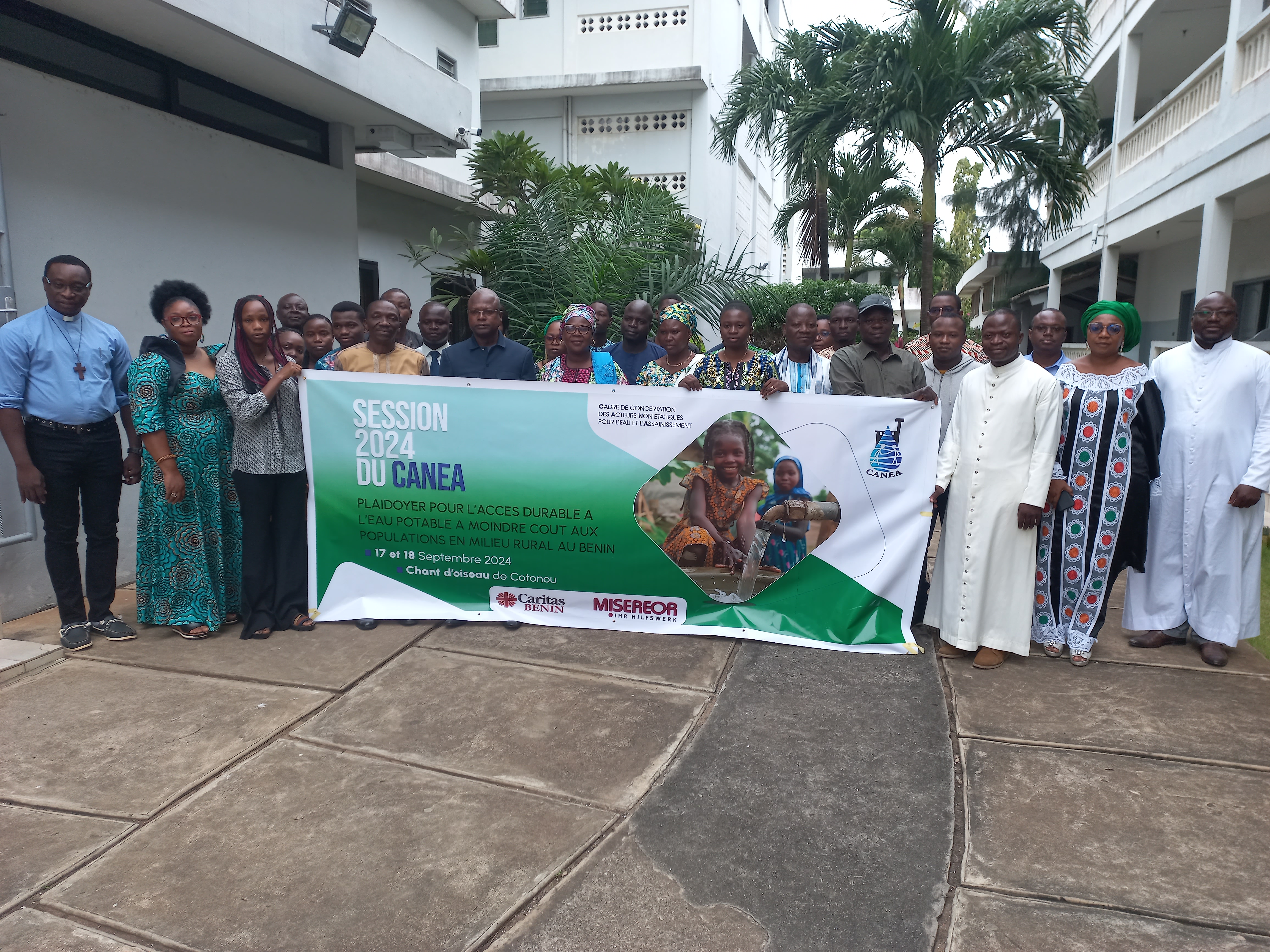 Renforcement des Actions de Plaidoyer pour l'Accès durable à l'Eau Potable : CANEA et Caritas Bénin unissent leurs Efforts