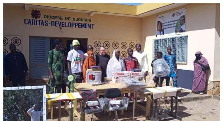 Des kits d’installation pour 6 jeunes artisans des arrondissements 2 et 3 de Djougou