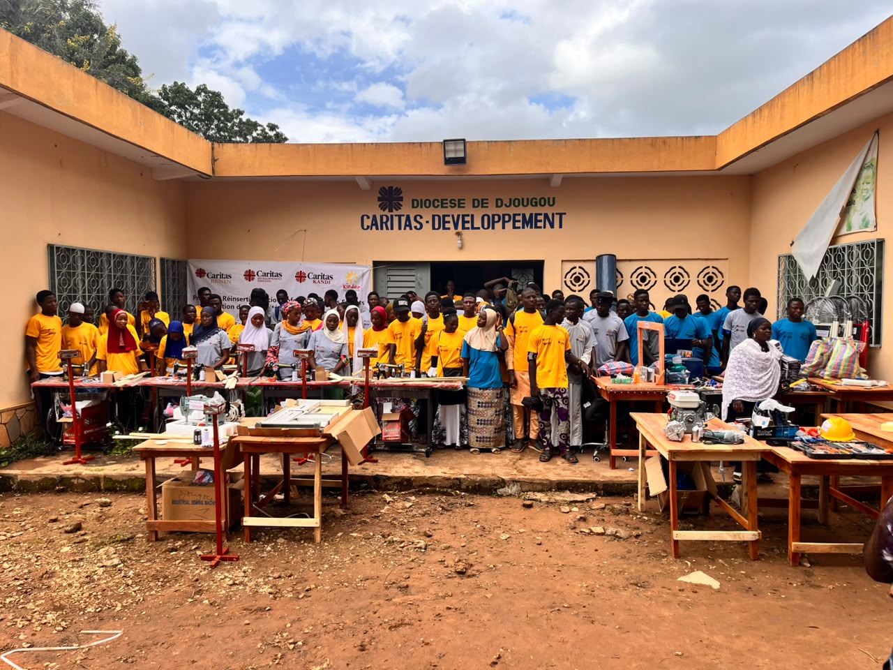 De la mendicité à maître artisan : neuf années d’accompagnement pour 303 enfants à Djougou et Kandi Kindermissionswerk