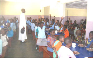 Visite des internats pris en charge par  Caritas Natitingou